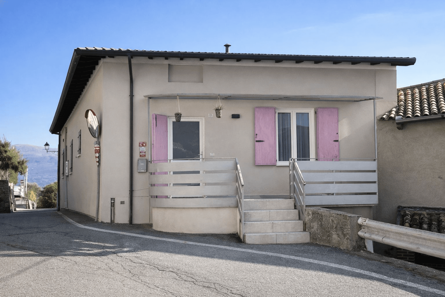 Casa indipendente in Via Pulciano Gaino, Toscolano-Maderno