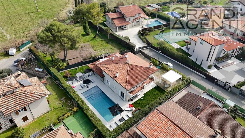 Villa in Via Giunio Bruto, Desenzano del Garda — foto 2 di 5