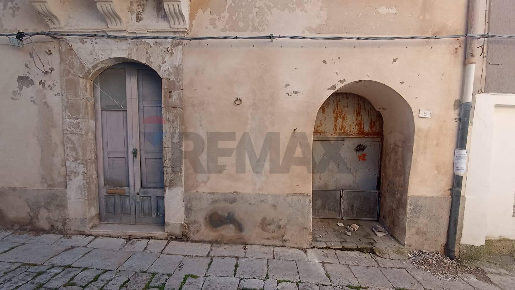 Monolocale in Via Terlato 11, Chiaramonte Gulfi