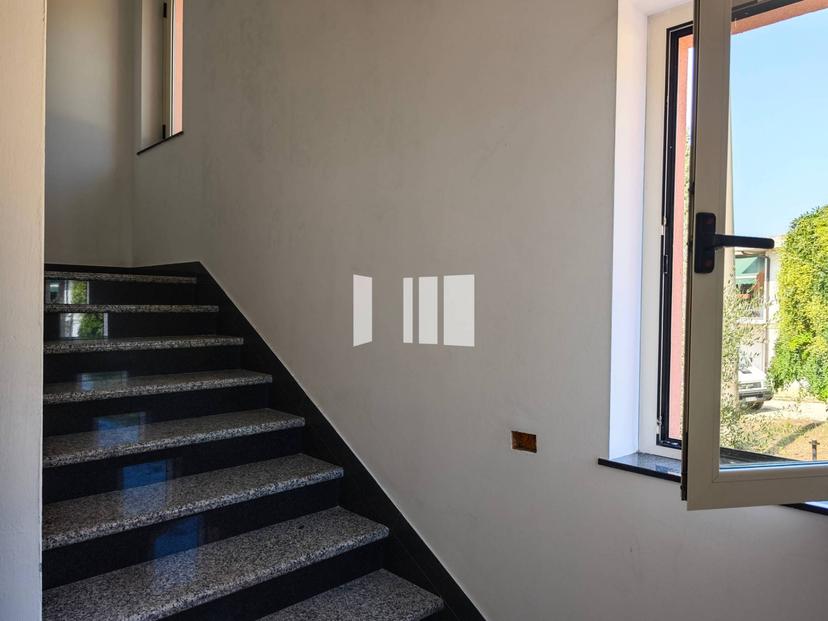 Casa indipendente in Contrada Mezzanotte, Teramo — foto 2 di 5