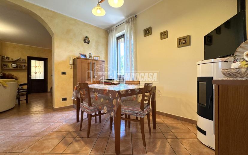 Casa indipendente in Via Parlamento, Cossato