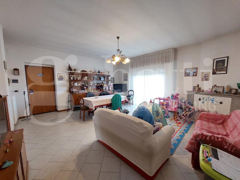 Appartamento in Via Teramo 8, Mosciano Sant'Angelo — foto 3 di 5