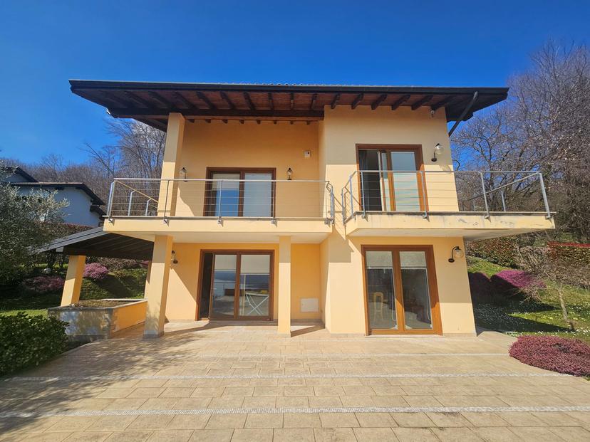 Villa unifamiliare, Nebbiuno — foto 4 di 5