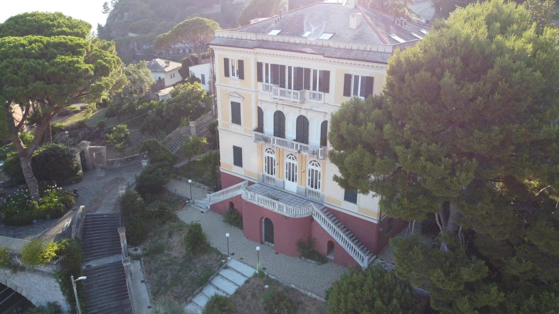 Appartamento in Via Duchessa Canevaro, Zoagli
