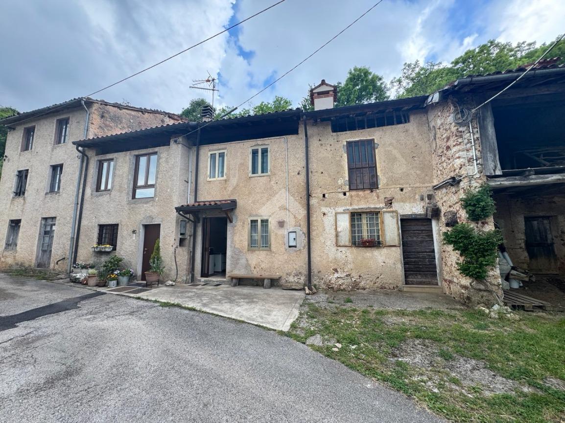 Casa indipendente in Contrà Contrà Geccheletti 3, Schio