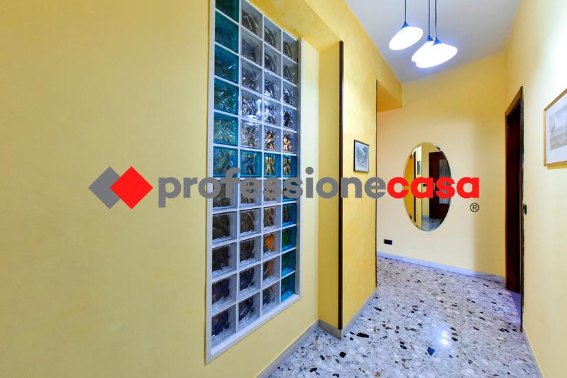 Appartamento in Viale Carlo III 101, San Nicola la Strada — foto 3 di 5