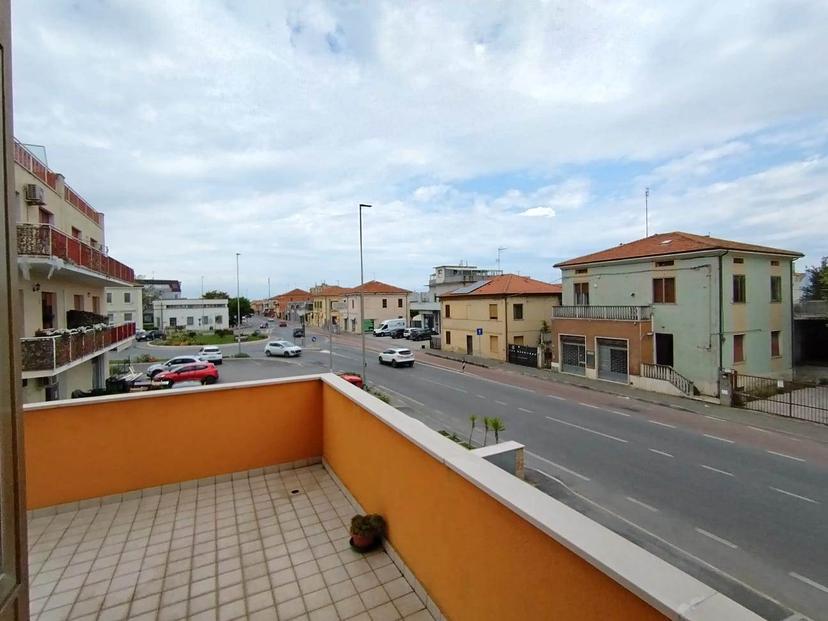 Trilocale in Via, Mondolfo — foto 5 di 5