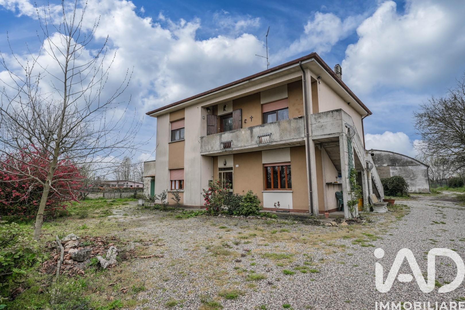 Villa in Via Provinciale, Gaiba