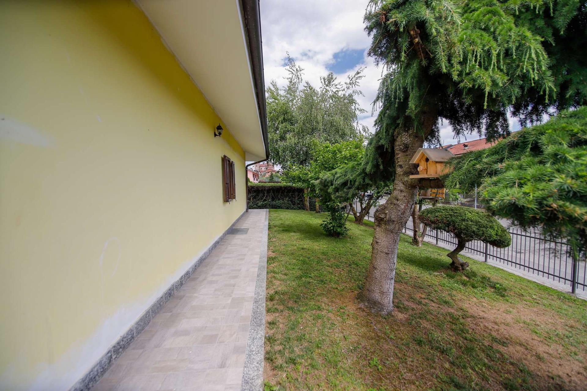 Villa bifamiliare, Foglizzo