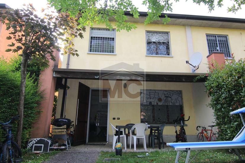 Villa a schiera in Via Lamizzo Re, Correggio — foto 4 di 5