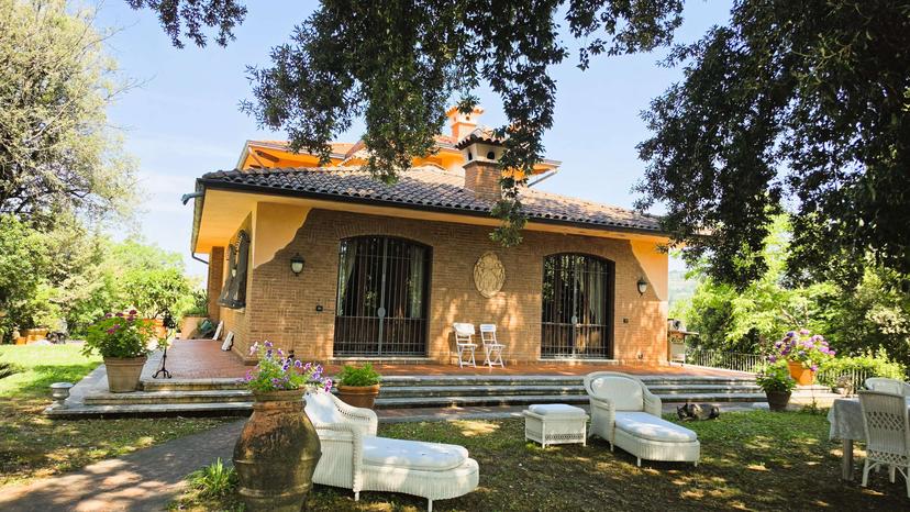 Villa unifamiliare, Castelnuovo Magra