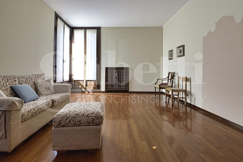 Appartamento in Largo Esterle  3, Monza — foto 3 di 5