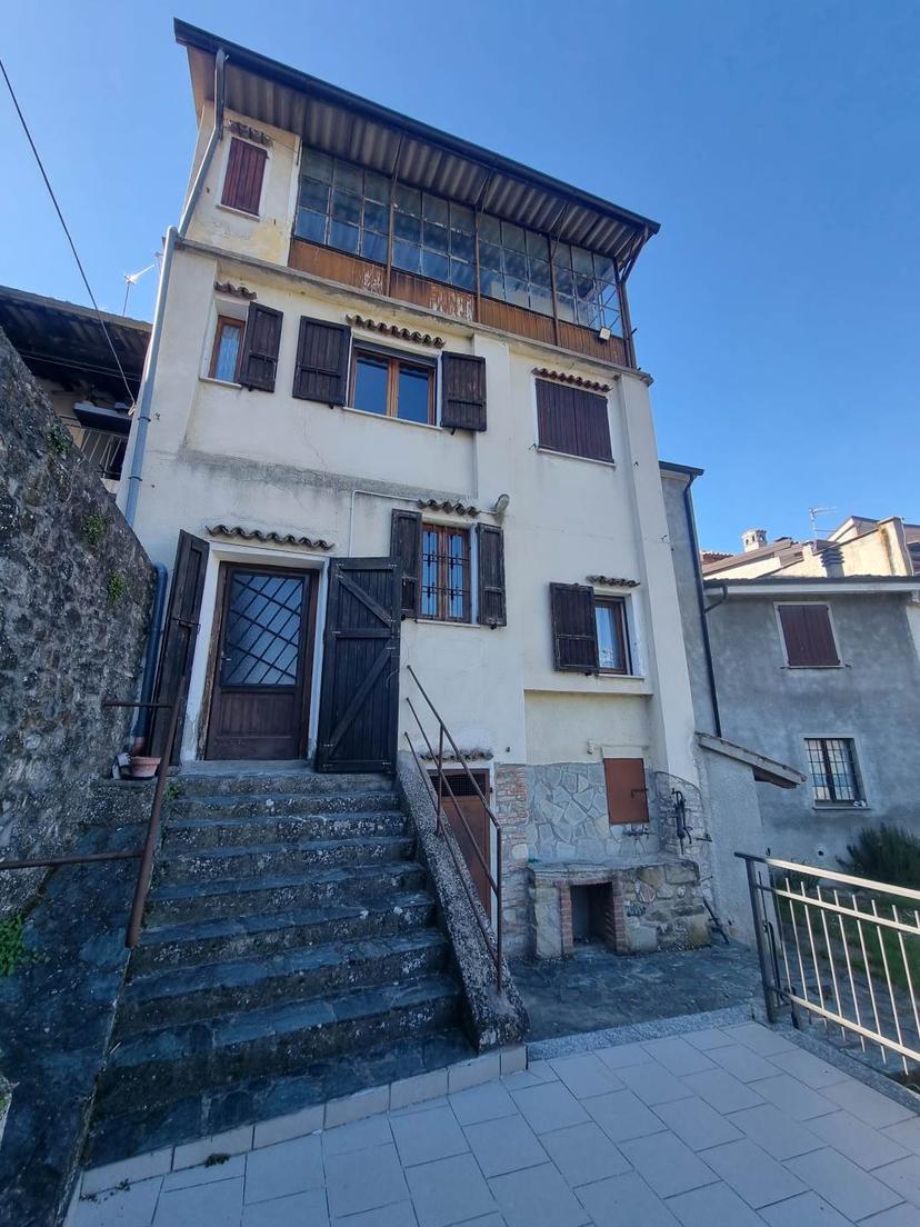 Casa indipendente in Via Manin, Alta Val Tidone — foto 3 di 5