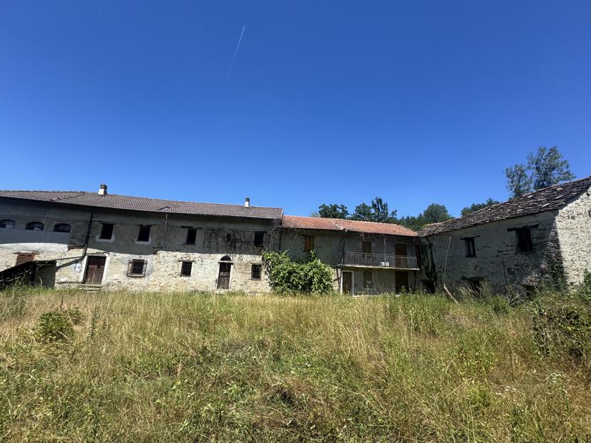 Rustico in Frazione Lunetta, Mombarcaro — foto 2 di 5