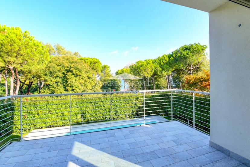 Villa in Lungolago Cesare Battisti, Desenzano del Garda — foto 2 di 5