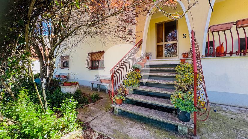 Villa unifamiliare in Via Giuseppe Mazzini, Cadelbosco di Sopra — foto 5 di 5