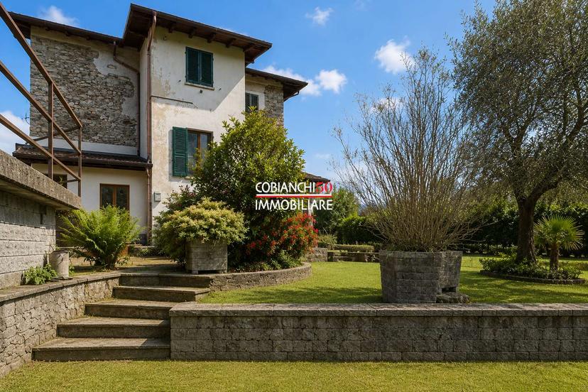 Villa, Bee — foto 4 di 5