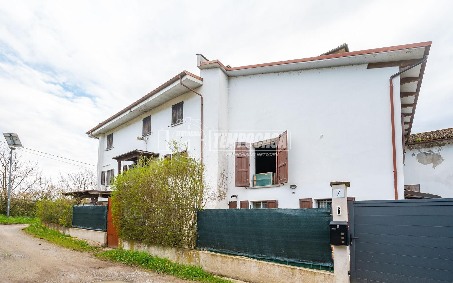 Casa indipendente in Via Colombaro, Scandiano