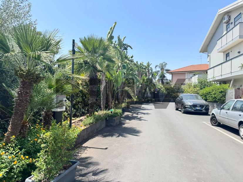 Trilocale in Via Duca degli Abruzzi 46, San Giovanni la Punta — foto 4 di 5