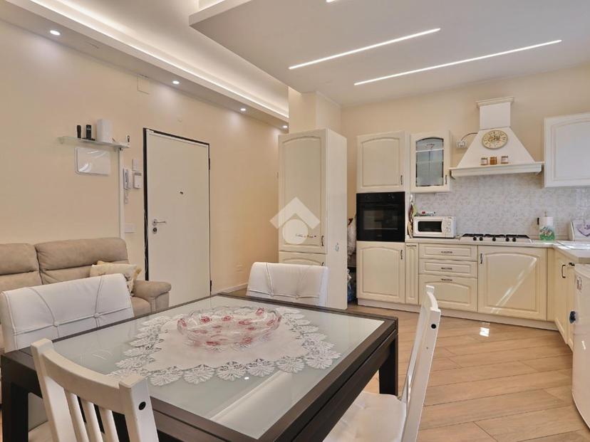 Quadrilocale in Via Giovanni Battista Viotto, Reggio nell'Emilia — foto 2 di 5