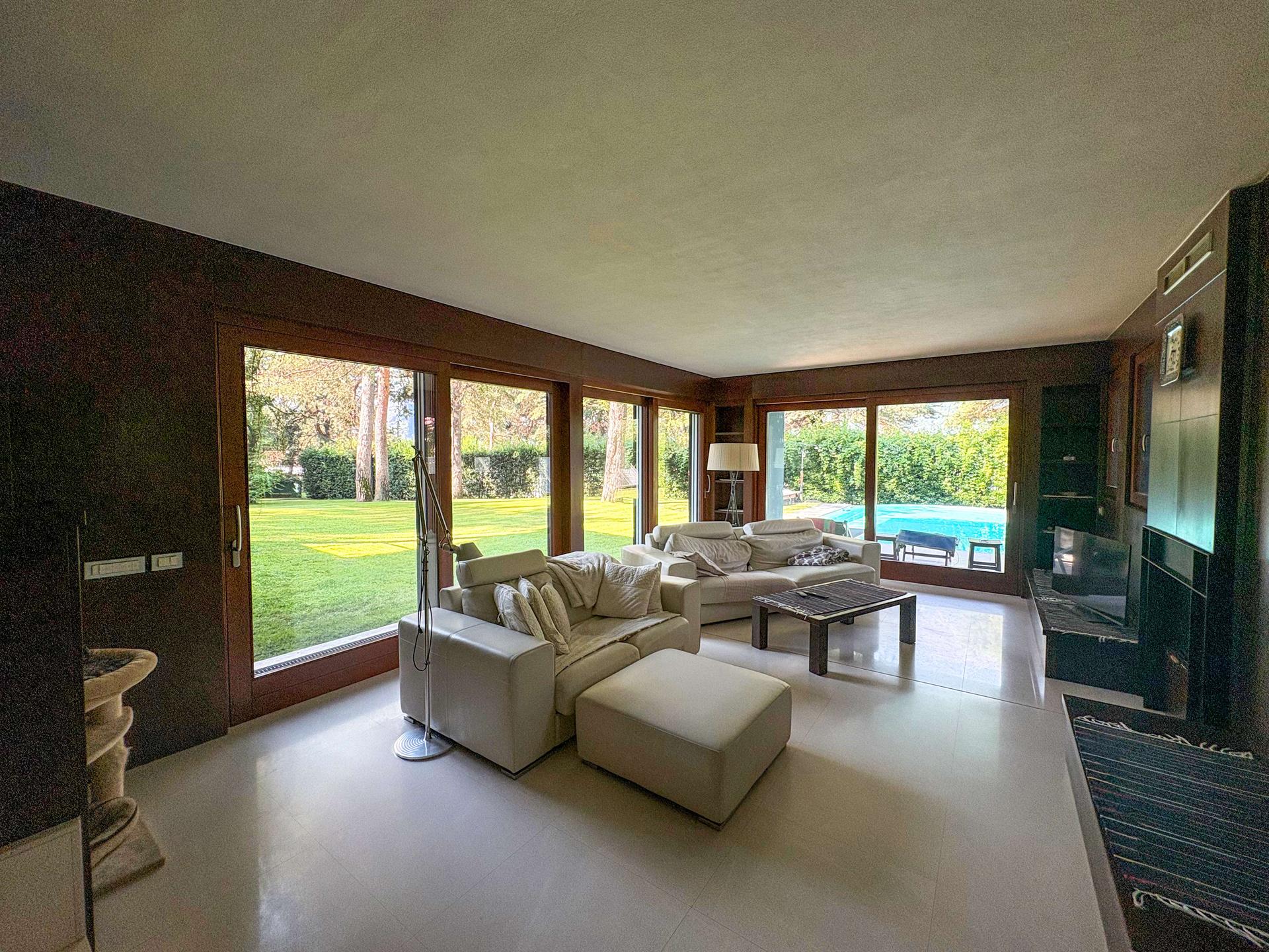 Villa unifamiliare in Via Campofiera, Samolaco