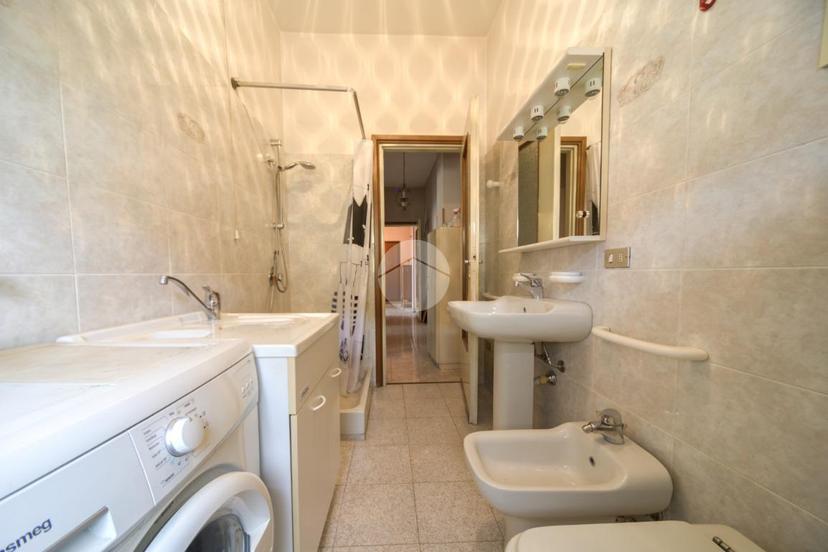 Trilocale in Via Lambro 26, Sovico — foto 2 di 5
