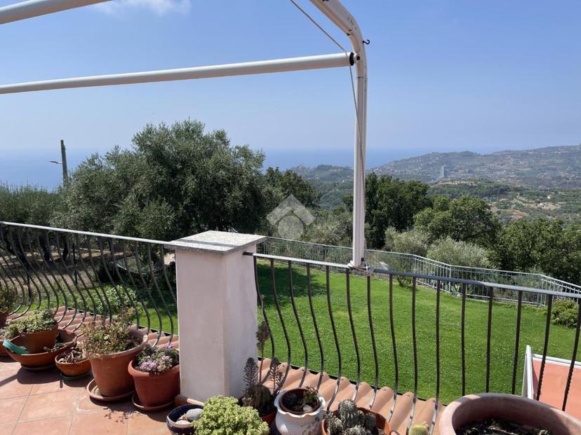 Casa indipendente, Imperia — foto 3 di 5