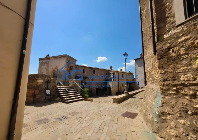 Trilocale in P.Zza San Giovanni, Castiglione in Teverina — foto 2 di 5