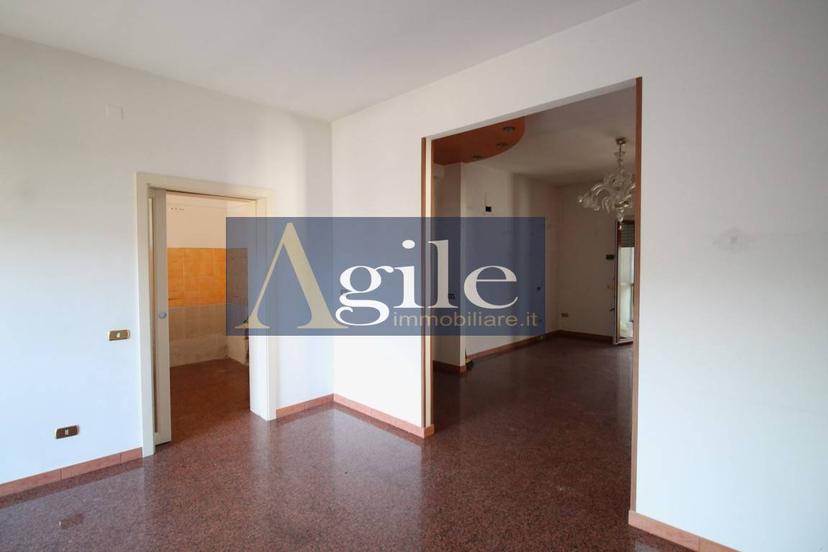 Appartamento in Via Salaria, Spinetoli