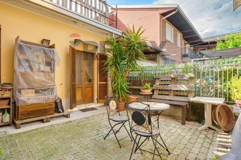Casa indipendente in Via Varese 54, Busto Arsizio — foto 2 di 5