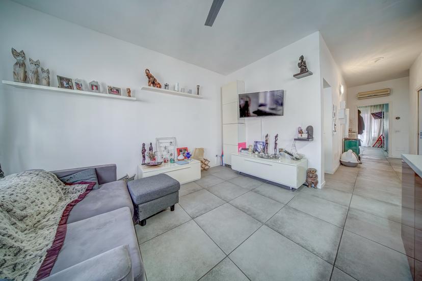 Trilocale in Via San Giorgio 8, Casorate Sempione