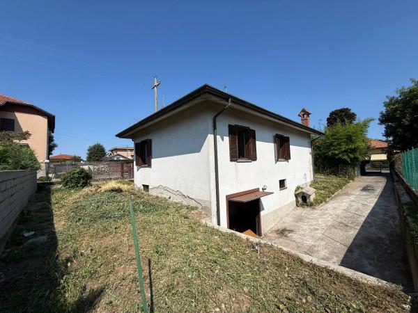 Villa in Via Papa Giovanni XXIII 9, Vertemate con Minoprio — foto 2 di 5