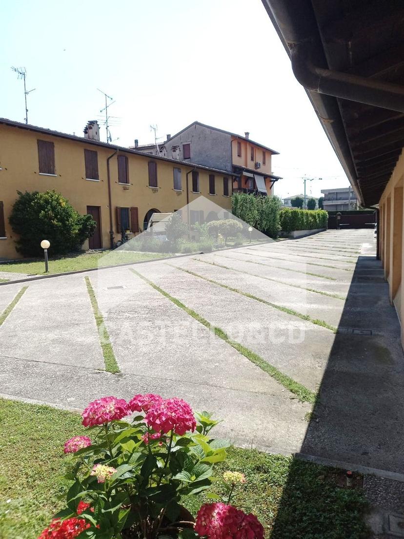 Trilocale, Castiglione delle Stiviere — foto 3 di 5