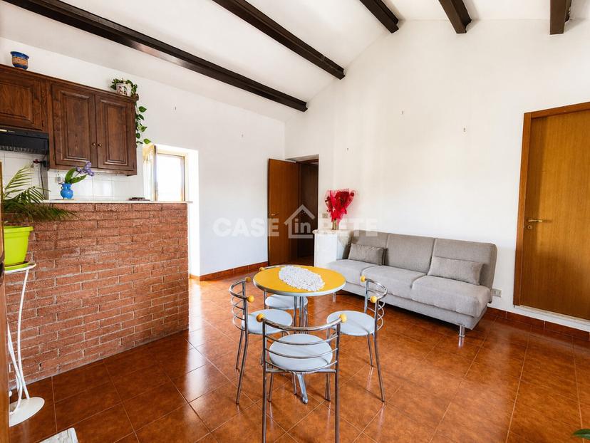 Bilocale in Via Cassia Cura 89, Vetralla
