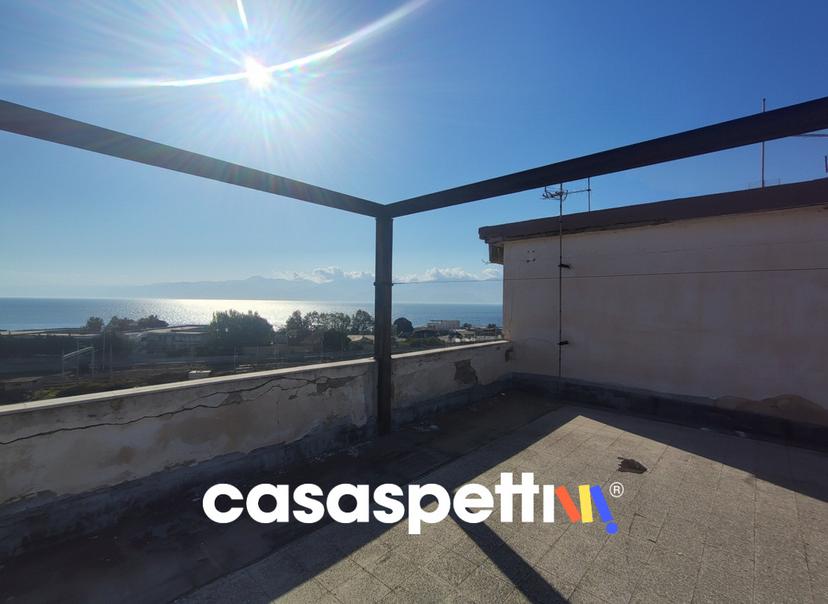 Quadrilocale in Via Erminio Bercarich, 16, Reggio di Calabria — foto 5 di 5