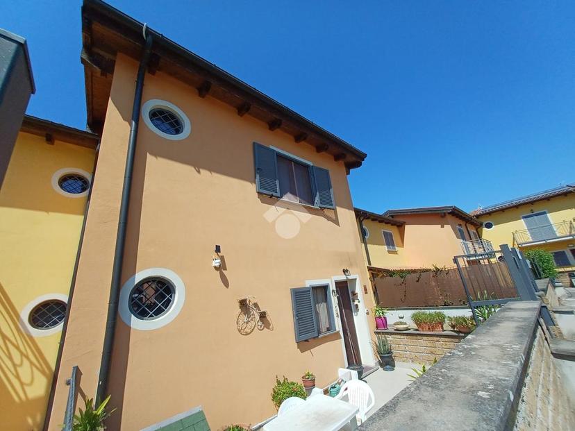 Villa a schiera in Via Niccolò Paganini, Nepi