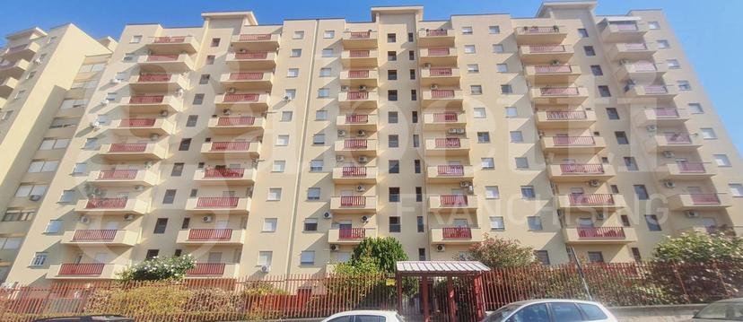 Appartamento in Viale Nicolò Azoti, Palermo