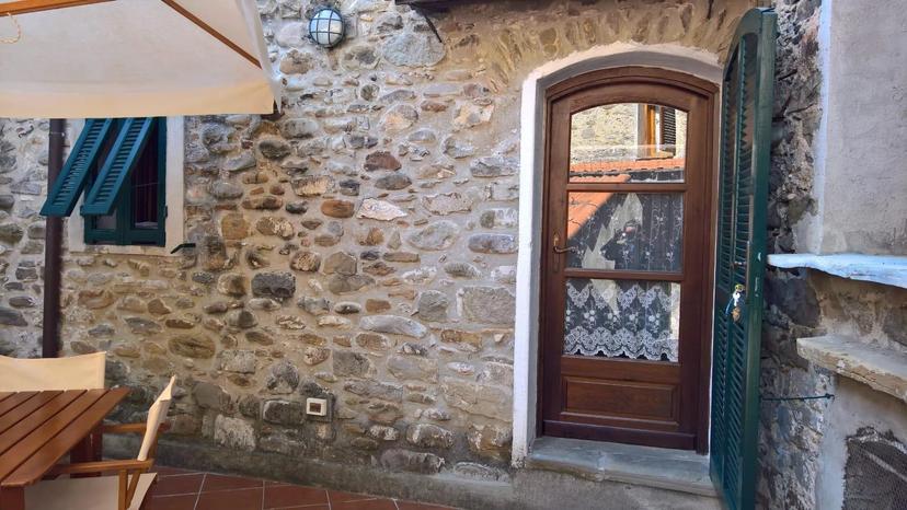 Bilocale in Via Castello, Dolceacqua — foto 3 di 5