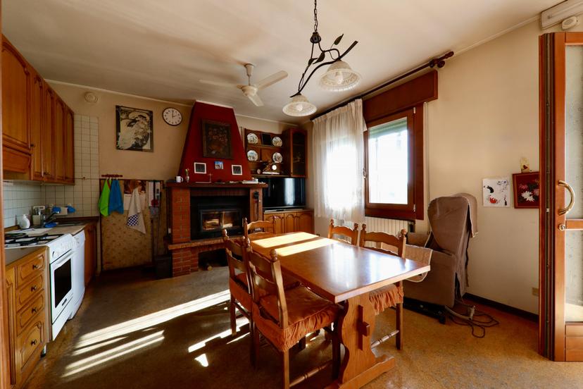 Casa indipendente in Via Finale, Villa Estense — foto 4 di 5