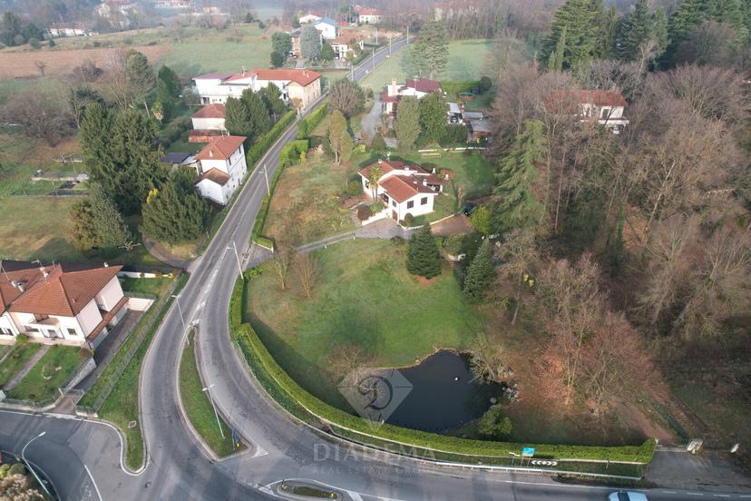 Villa unifamiliare in Via Besnate 2, Jerago con Orago — foto 3 di 5