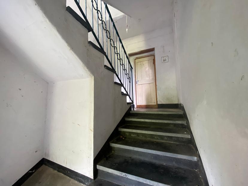 Appartamento in Via Eugenio Zunini 16, Urbe — foto 2 di 5