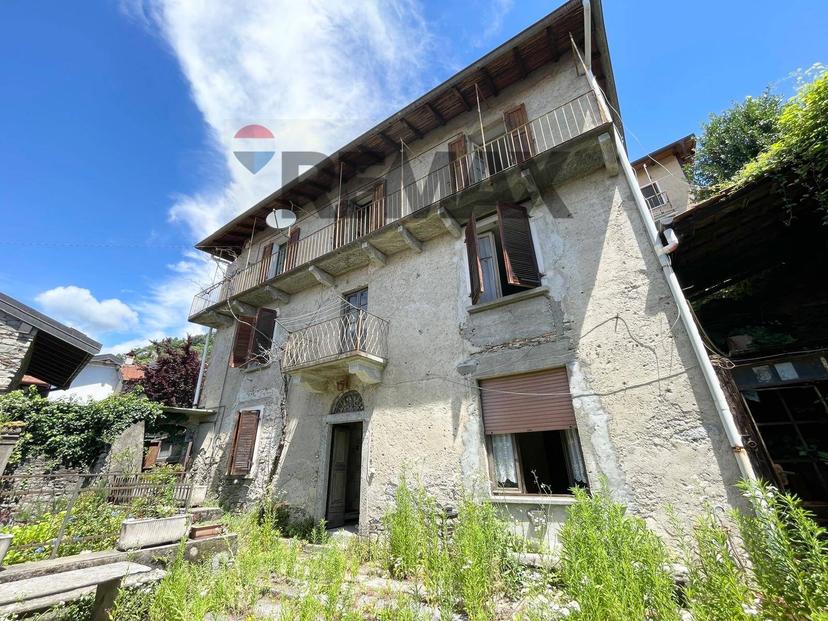 Casa indipendente in Via Vittorio Veneto, Bee — foto 3 di 5