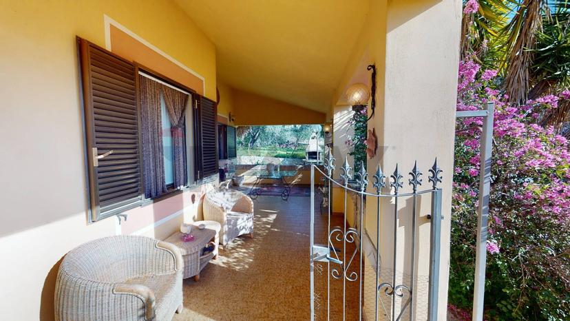 Villa in Località Defensola Snc, Vieste