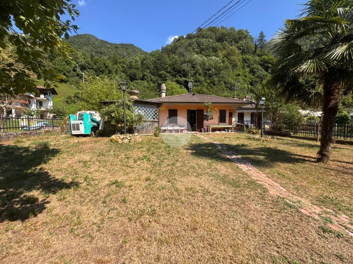 Villa a schiera in Località Fucine 18, Bovegno