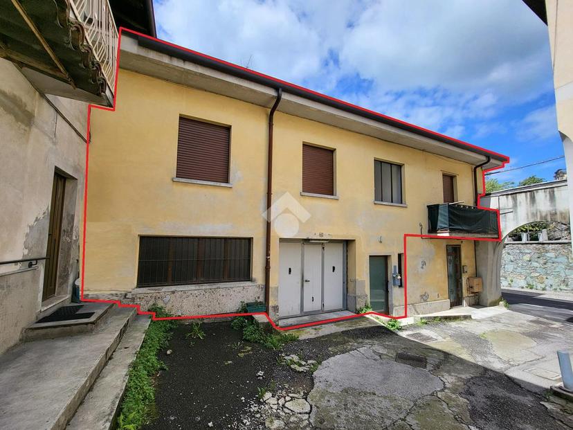 Trilocale in Via S. Siro 3, Besana in Brianza — foto 4 di 5
