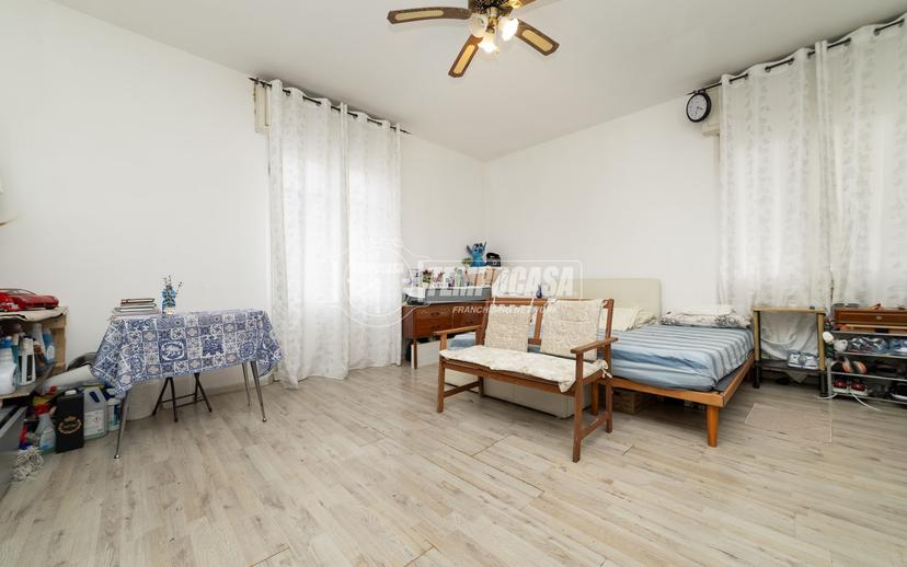 Villa in Via Guglielmo Marconi 24, Seriate — foto 4 di 5