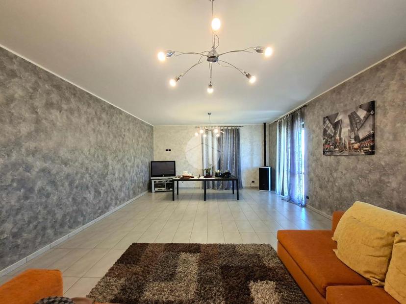 Villa in Via Don l. Orione 190, Bra — foto 4 di 5