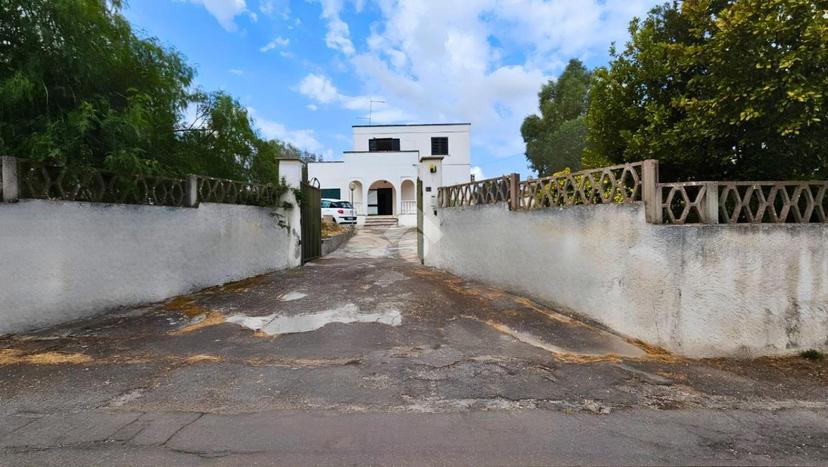 Villa in Via delle Serre 15, Galatone — foto 3 di 5
