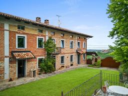 Cascina in Via San Siro 26, Calosso