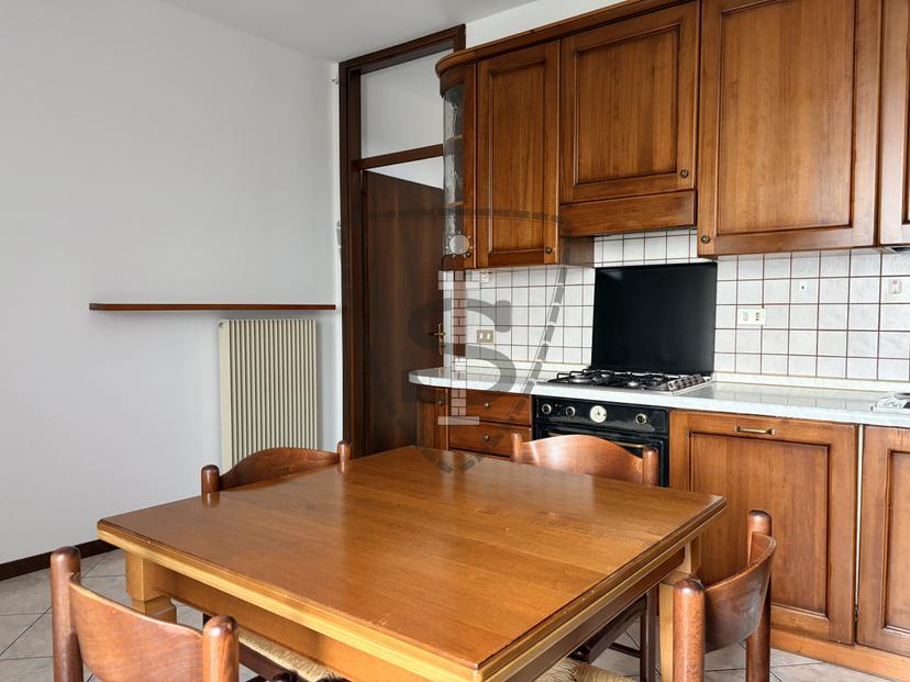 Bilocale in Via Ippolito Nievo, 26, Romano d'Ezzelino — foto 2 di 5
